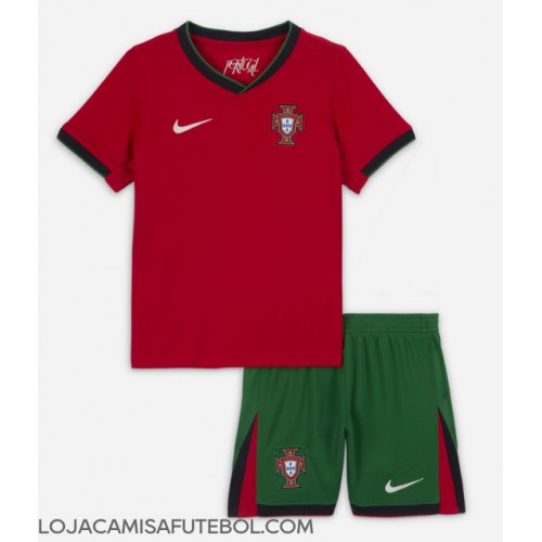 Camisa de Futebol Portugal Equipamento Principal Infantil Europeu 2024 Manga Curta (+ Calças curtas)